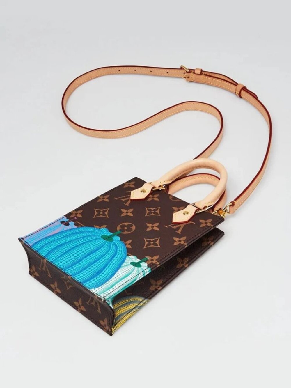 Louis Vuitton x YK Monogram Canvas Pumpkin Petit Sac Plat Bag - Picture 3 of 11